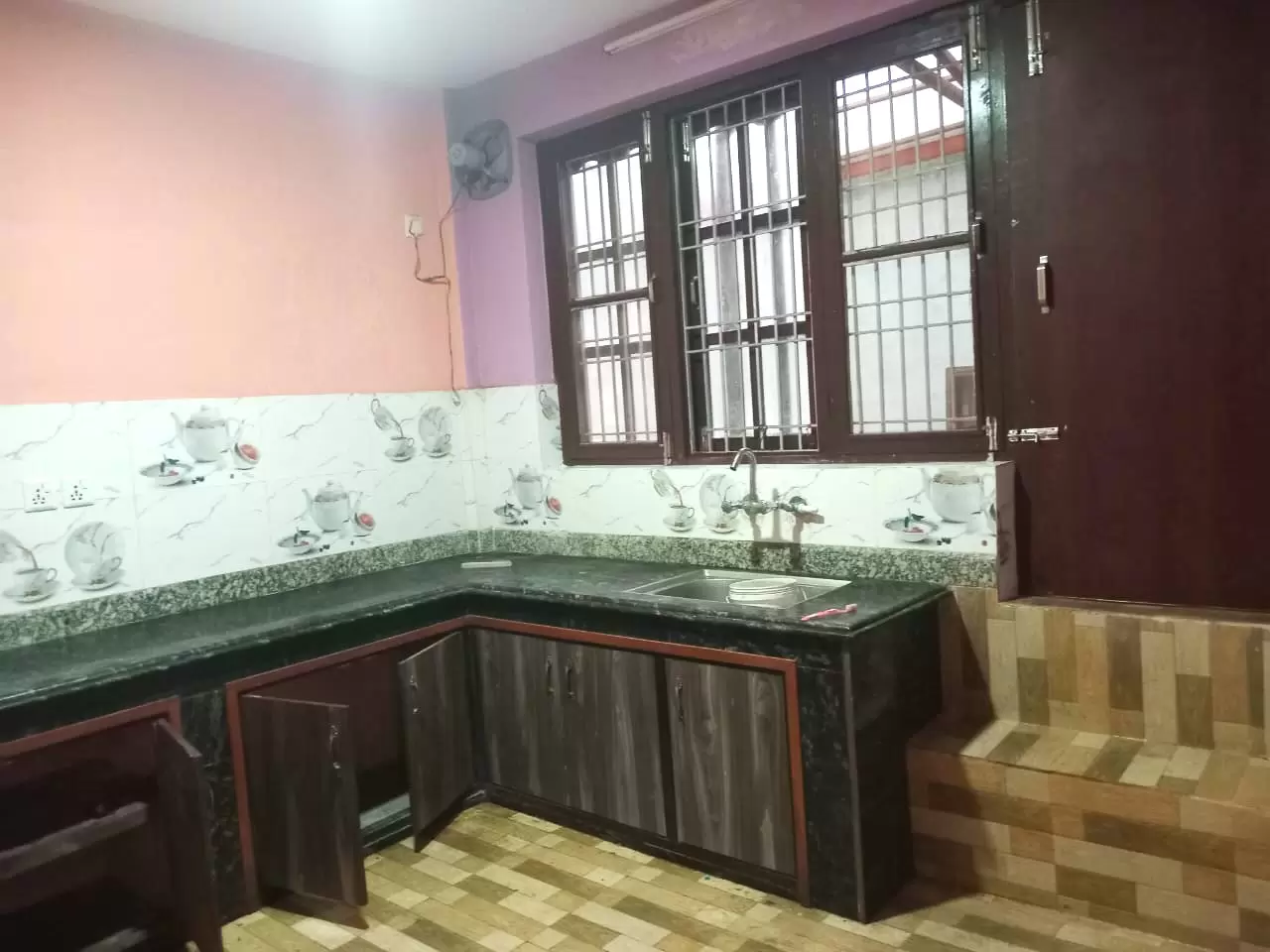 2bhk flat rent in dhungeadda kalanki (4)