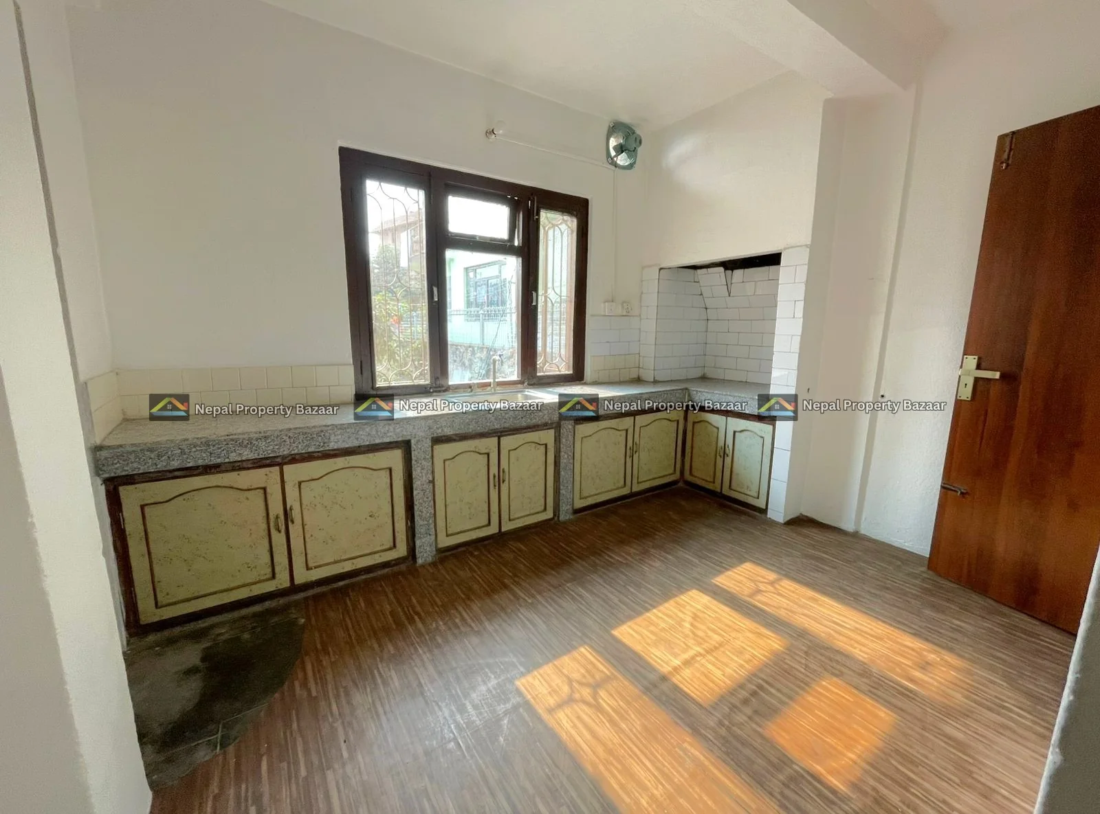 5BK Flat For Office Rent in Baluwatar, Kathmandu (1)