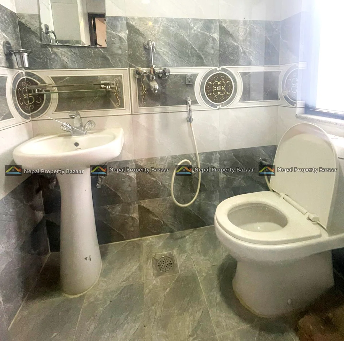 4BHK (4 Bathroom) Duplex Flat Rent in Khursanitar, Lazimpat, Kathmandu (7)
