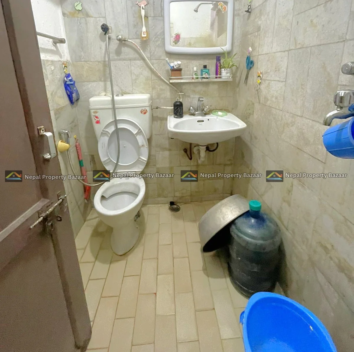 1 Single WIth Private Bathroom Commercial Room Rent in Lazimpat, Lainchaur, Kathmandu (2)
