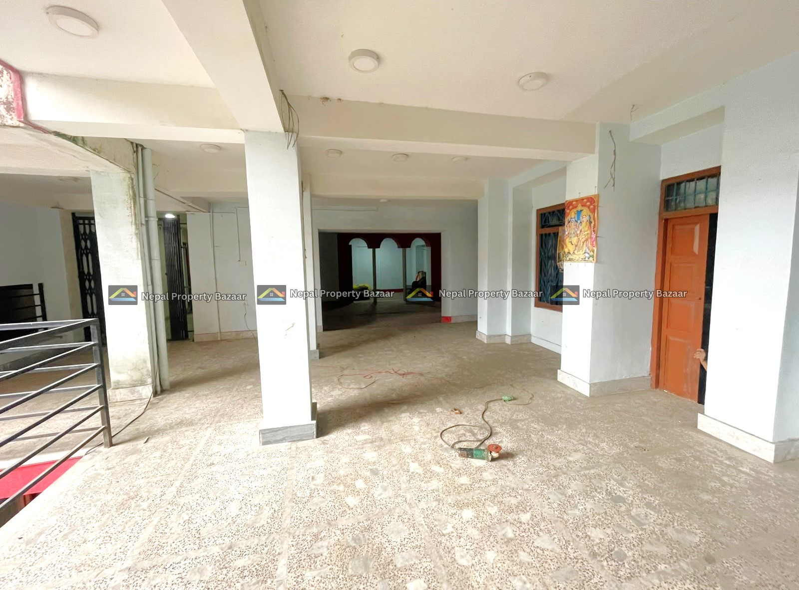 2 Large Commercial Hall With 3 Rooms Flat Rent in Ghattekulo Chowk, Dillibazaar, Kathmandu (6)